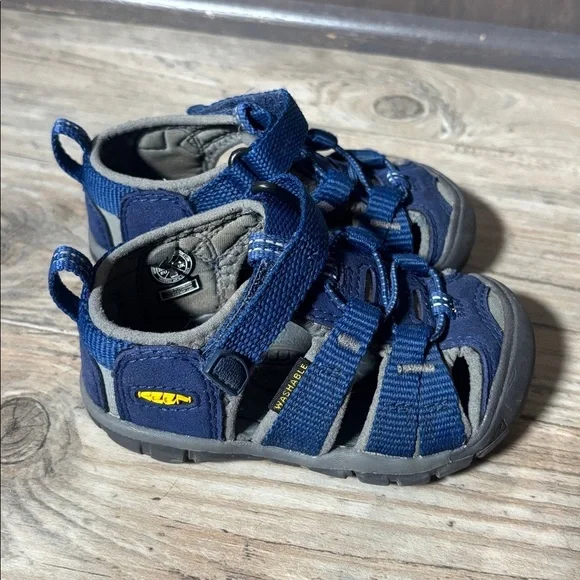 Keen Kids Newport H2 Sandals in Blue Depth NEW Size 5 - Picture 3 of 6